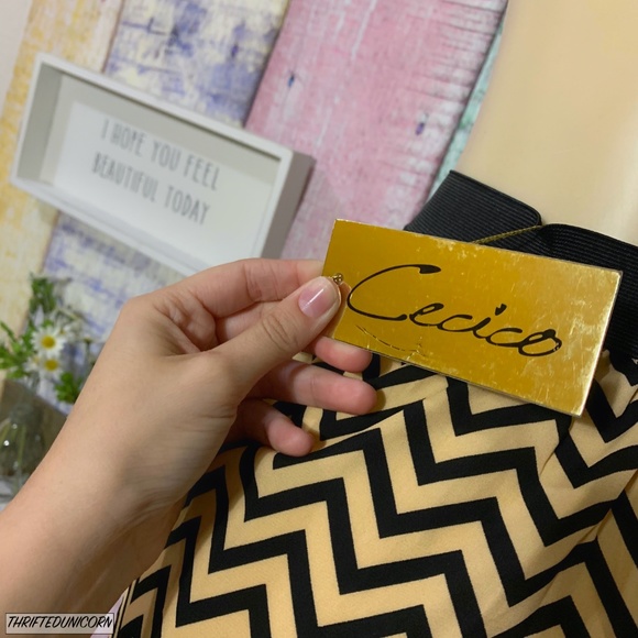 High Waisted Chevron Open Leg Slit Maxi Skirt - Picture 7 of 7